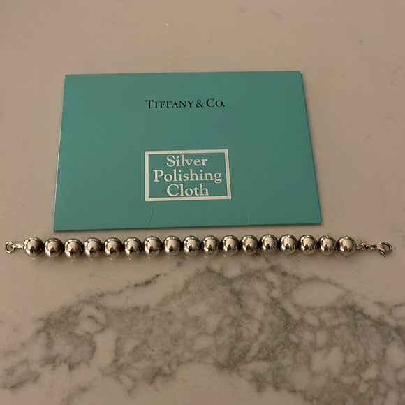 Tiffany Hardware-Ball bracelet in sterling silver-10 MM comfortable/easy to wear - Picture 5 of 5